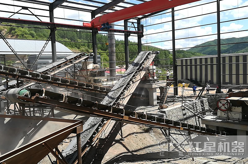 硅石破碎現(xiàn)場圖片 硅石破碎現(xiàn)場圖片