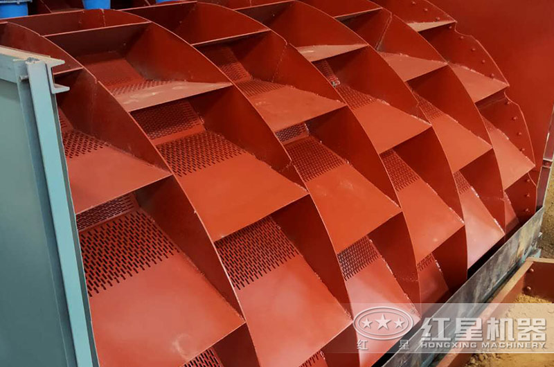 洗砂機篩網(wǎng)細(xì)節(jié)，篩出石粉、雜質(zhì)