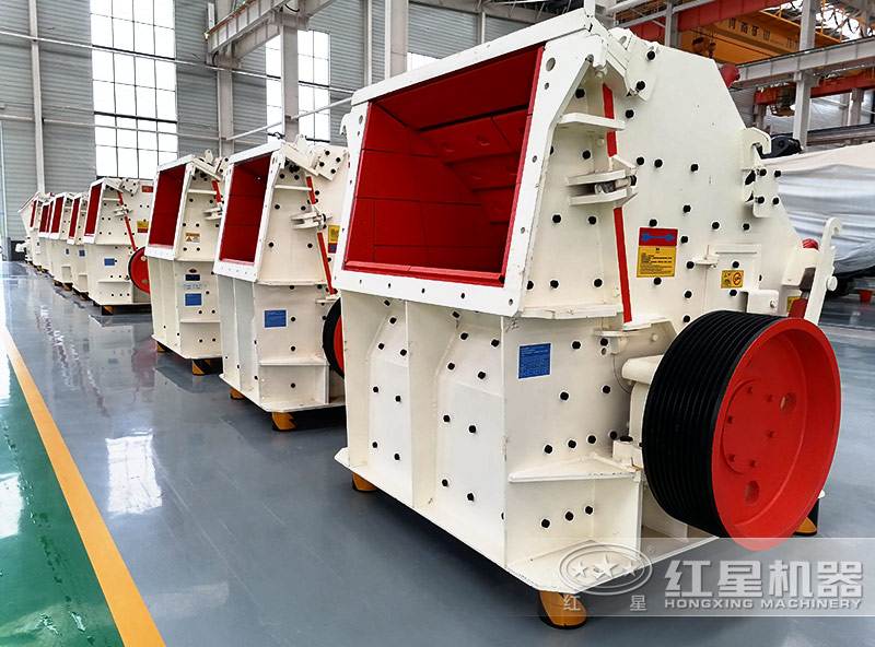 紅星機(jī)器1214破碎機(jī)車間現(xiàn)貨，價格優(yōu)惠