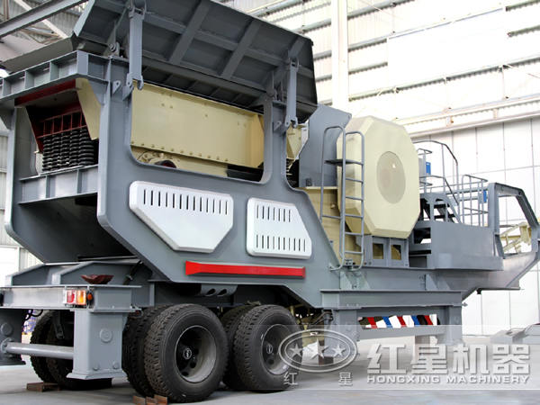 移動破碎石子機(jī) 移動破碎石子機(jī)