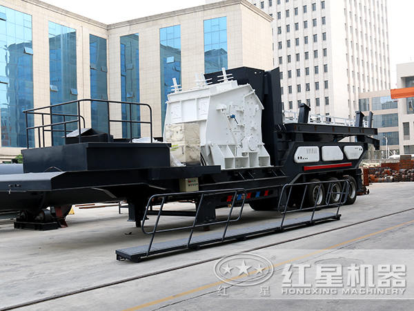 移動破碎石子機(jī) 移動破碎石子機(jī)