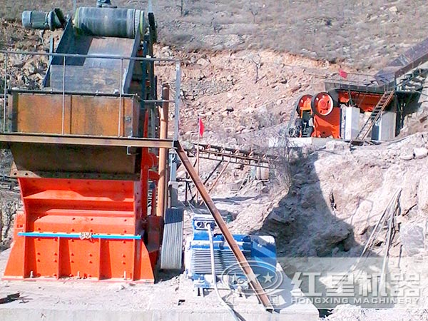 河卵石碎石機(jī)生產(chǎn)現(xiàn)場