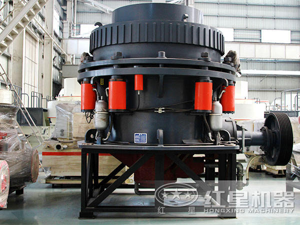 紅星新型圓錐破碎機(jī)