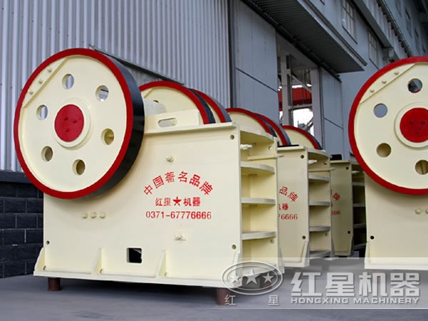 69鄂式破石機設(shè)備 69鄂式破石機設(shè)備