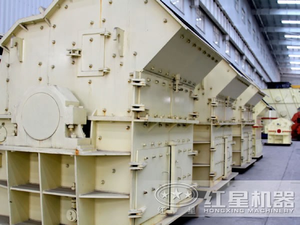 礦用細(xì)碎機(jī)細(xì)節(jié)展示 礦用細(xì)碎機(jī)細(xì)節(jié)展示