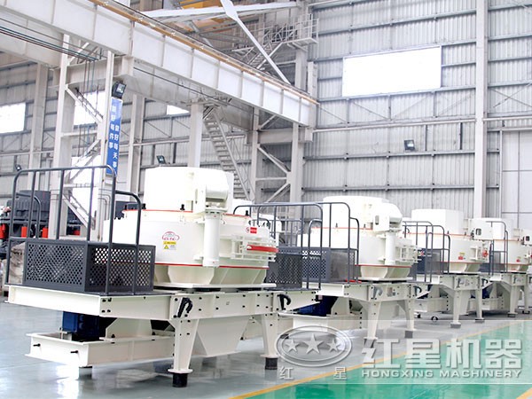 紅星珍珠巖制砂機(jī)生產(chǎn)車(chē)間 紅星珍珠巖制砂機(jī)生產(chǎn)車(chē)間