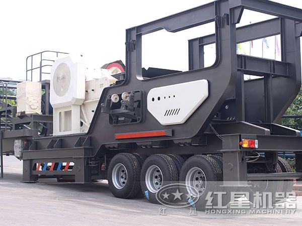 移動(dòng)式碎石機(jī) 移動(dòng)式碎石機(jī)