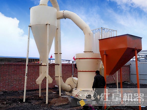 紅星環(huán)保型雷蒙磨生產(chǎn)現(xiàn)場(chǎng) 紅星環(huán)保型雷蒙磨生產(chǎn)現(xiàn)場(chǎng)