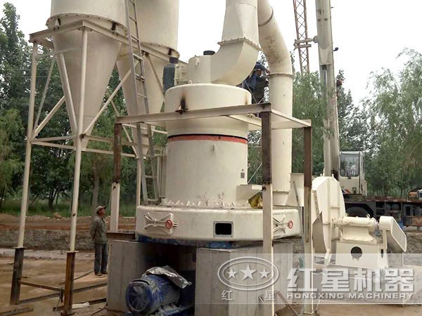 紅星磨粉機(jī)生產(chǎn)現(xiàn)場(chǎng) 紅星磨粉機(jī)生產(chǎn)現(xiàn)場(chǎng)