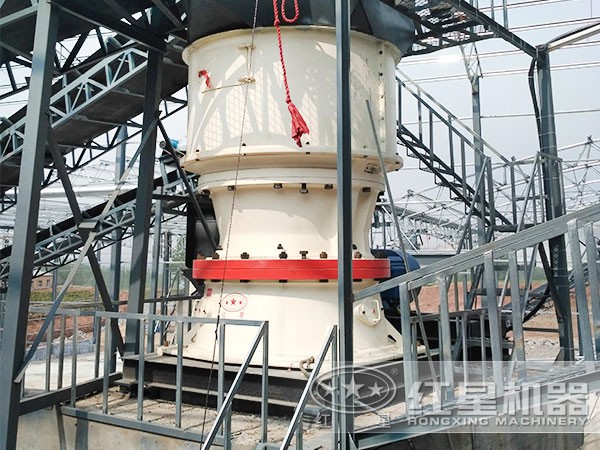 單缸圓錐破碎機作業(yè)現(xiàn)場 單缸圓錐破碎機作業(yè)現(xiàn)場