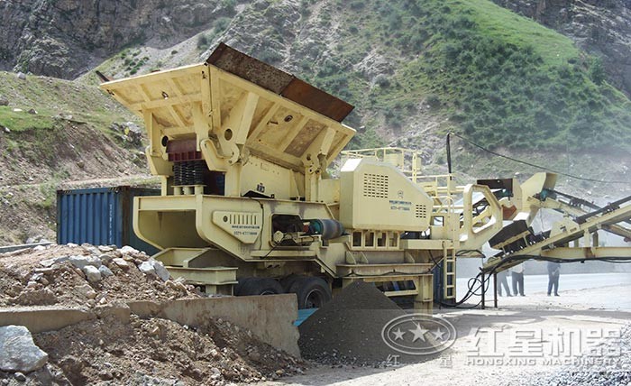 紅星移動式碎沙機(jī)現(xiàn)場
