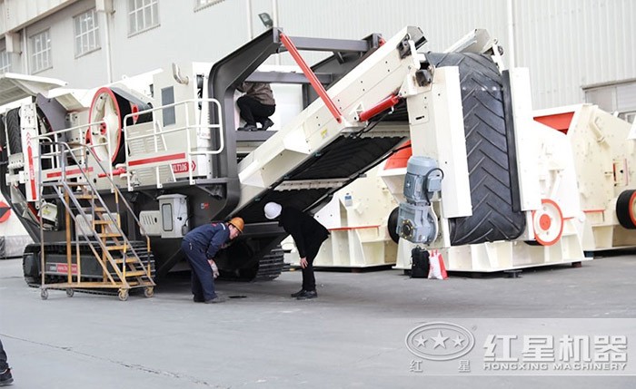 履帶式車載移動粉碎機車間用戶參觀 履帶式車載移動粉碎機車間用戶參觀