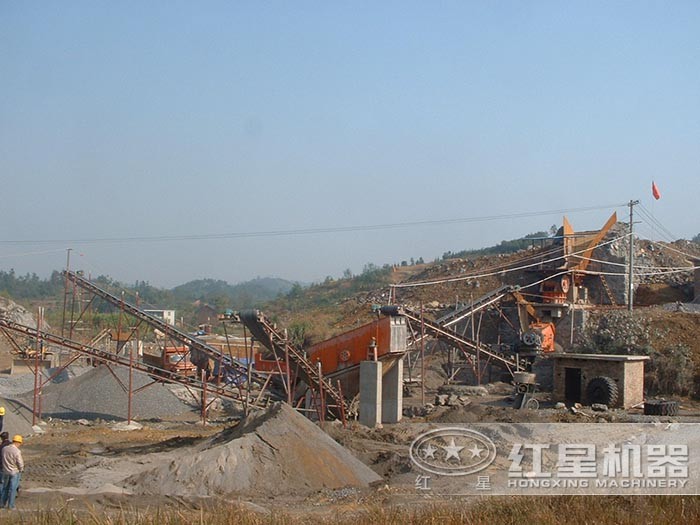 湖南環(huán)保型砂石骨料生產(chǎn)線現(xiàn)場(chǎng) 湖南環(huán)保型砂石骨料生產(chǎn)線現(xiàn)場(chǎng)