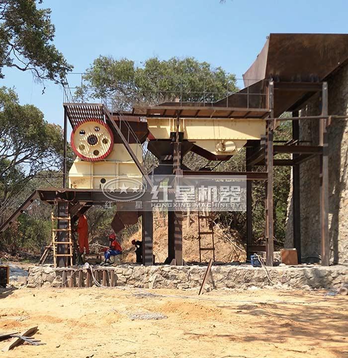 老虎口破碎機現(xiàn)場 老虎口破碎機現(xiàn)場