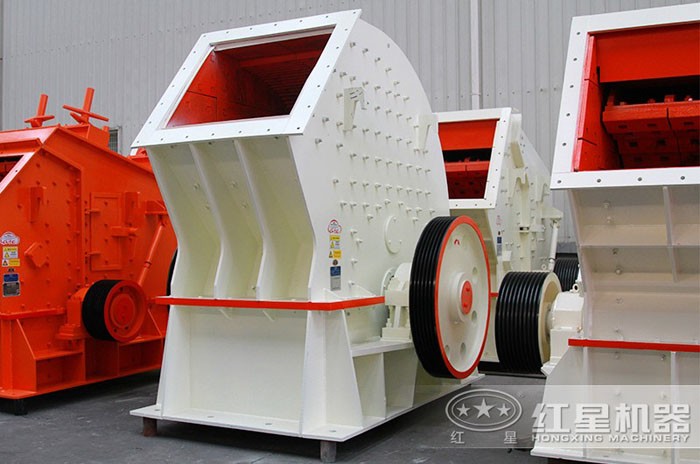 大型重錘式碎煤機(jī) 大型重錘式碎煤機(jī)