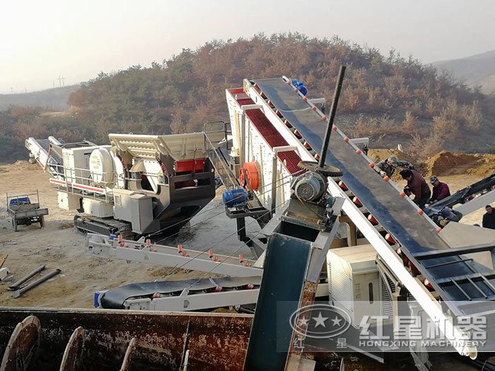 紅星履帶移動碎石機(jī)現(xiàn)場 紅星履帶移動碎石機(jī)現(xiàn)場