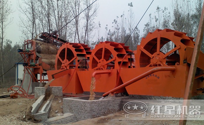 山頭泥洗砂機(jī)_沙泥分離洗沙機(jī)現(xiàn)場