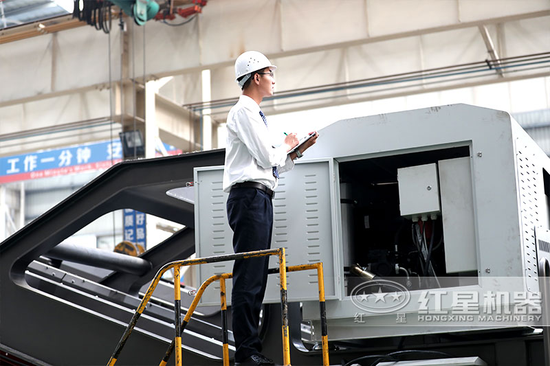 紅星專(zhuān)業(yè)的山石頭破碎生產(chǎn)線技術(shù)人員