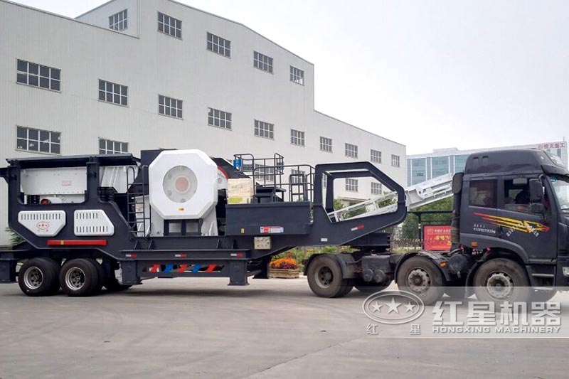 國產(chǎn)移動(dòng)破碎機(jī)大圖