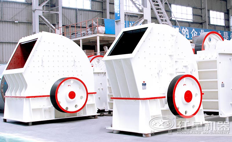 PCZ型錘破碎石機(jī)價(jià)格劃算，產(chǎn)量大