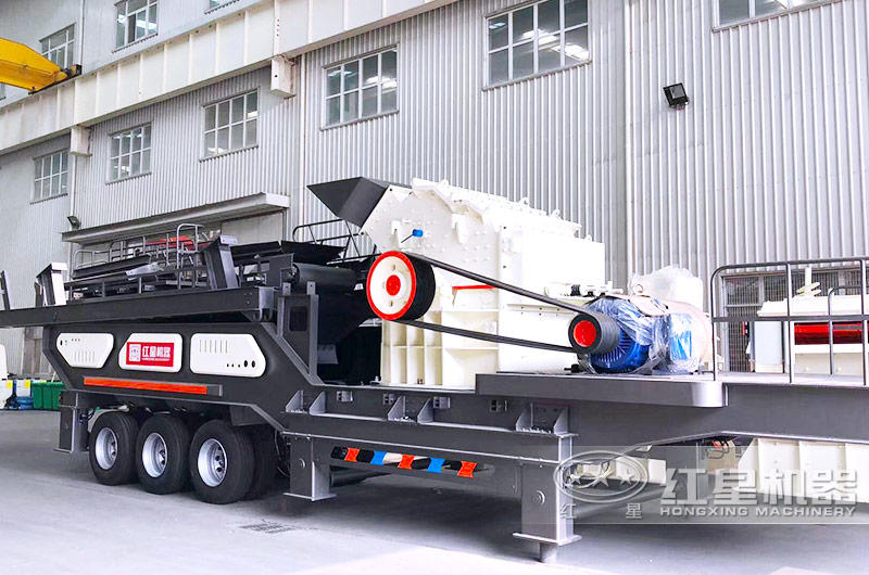移動(dòng)破碎站集破碎、篩分、傳輸一體化作業(yè)