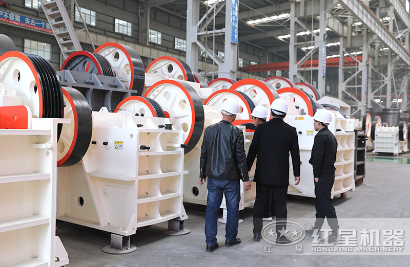 紅星機(jī)器大、中、小型鄂破用戶實(shí)地考察